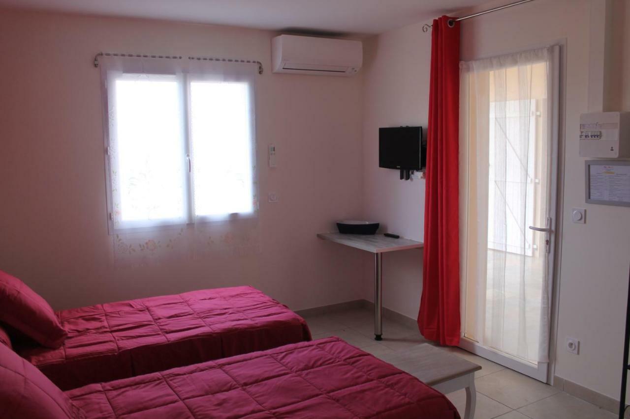 B&B La Garona Saint-Nicolas-de-la-Grave Luaran gambar